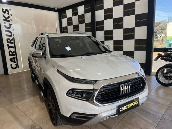 FIAT TORO 2.0 16V TURBO DIESEL RANCH 4WD AT9 FIAT TORO 2.0 16V TURBO DIESEL RANCH 4WD AT9
